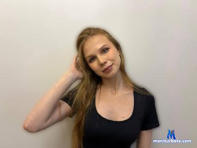 ThomasSylvestre cam4 straight performer from French Republic C2C schoolgirl striptease ass cute smoke bigass 