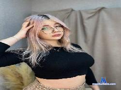 EdlinHickmott cam4 live cam performer profile