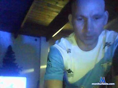 cutemansexy cam4 bisexual performer from Argentine Republic  