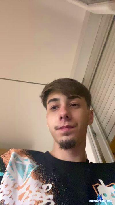 badboy1931 cam4 bicurious performer from Portuguese Republic  