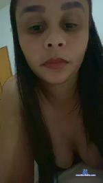Larii24 cam4 livecam show performer room profile