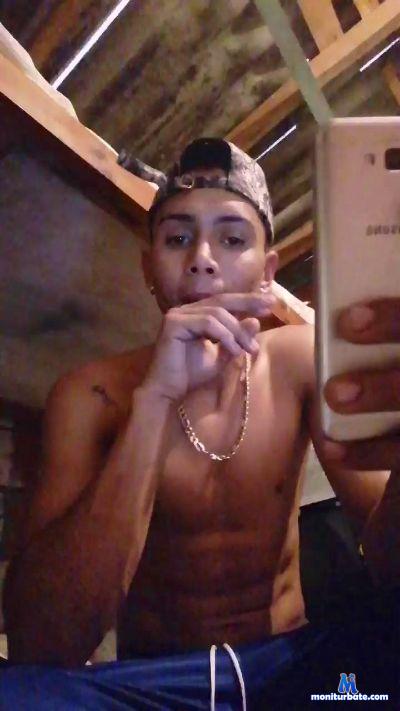 KCHORROSEXY cam4 straight performer from Federative Republic of Brazil  