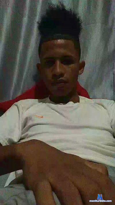 abrahan09 cam4 straight performer from Dominican Republic alone 
