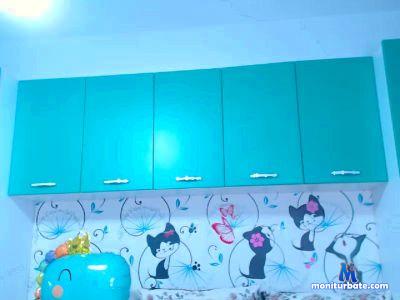 VickyWestt cam4 bicurious performer from Romania new bigass stripper kinky blond 