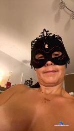 Marielaure cam4 livecam show performer room profile