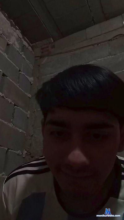 Lautumacho cam4 bisexual performer from Argentine Republic  