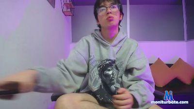 Ethan_1moore cam4 gay performer from United States of America milk schoolgirl bigass squirt blowjob pussy feet 