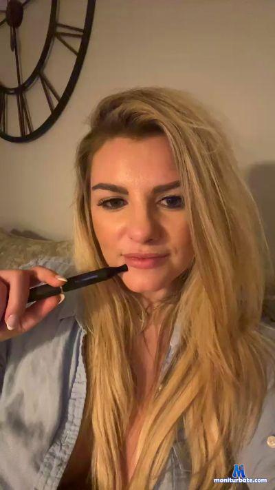 Luckypussy86 cam4 straight performer from United Kingdom of Great Britain & Northern Ireland spanking blowjob pussy masturbation pornstar amateur 