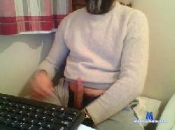 rootsonfire2 cam4 live cam performer profile