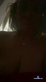 Ilionor cam4 livecam show performer room profile