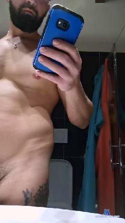 thlefwniko cam4 live cam performer profile
