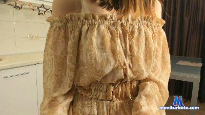 AlodieBeese cam4 straight performer from French Republic armpits ass feet striptease C2C cute spanking 
