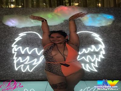 Sweetest_honey cam4 bisexual performer from United States of America amateur comewithme2shower 