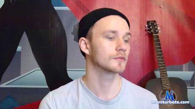 gioali1976 cam4 bicurious performer from Republic of Italy  