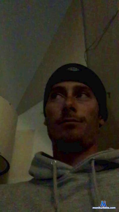 xxninjaxx2 cam4 bicurious performer from French Republic  
