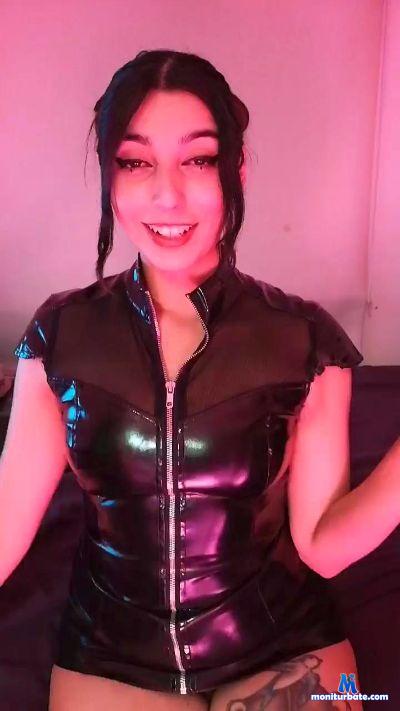feeelsmoke cam4 bisexual performer from Republic of Chile  