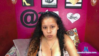 ClaraSmiths cam4 straight performer from United States of America pussy striptease masturbation armpits spanking feet 