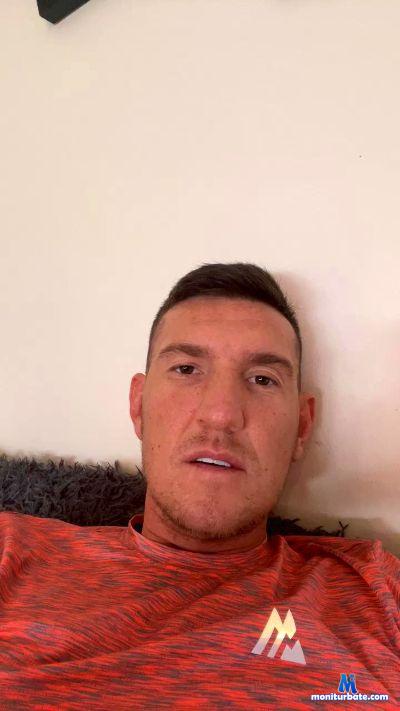 ScouserL cam4 straight performer from United Kingdom of Great Britain & Northern Ireland  
