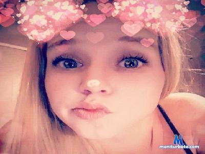 XxShyxBlondexX cam4 straight performer from United States of America  