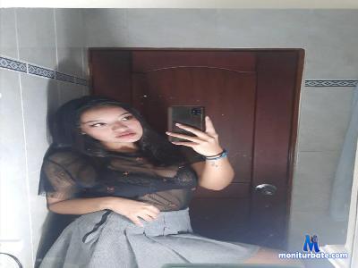 Scarlett_baby cam4 bicurious performer from French Republic  