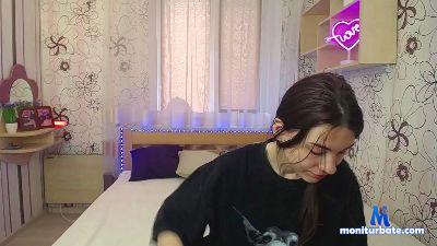 LovelyMiaaaa cam4 straight performer from Ukraine C2C cute cosplay smoke schoolgirl feet spanking 