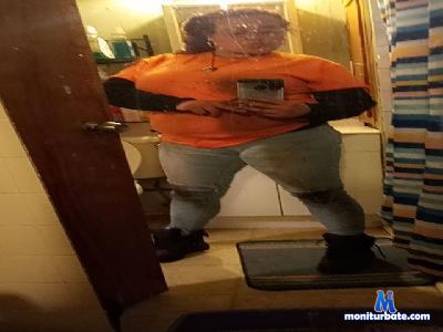 NawTbyNaycher cam4 bisexual performer from United States of America feet bdsm amateur pornstar wet submissive blowjob 