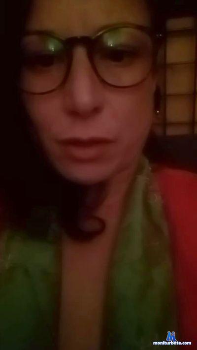 LelahAime cam4 bicurious performer from French Republic amateur grrrr tips threesome pornstar 
