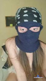 LiarMoscable cam4 livecam show performer room profile
