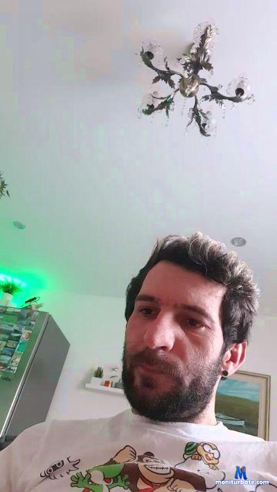 Orsomilanese cam4 bisexual performer from Republic of Italy  