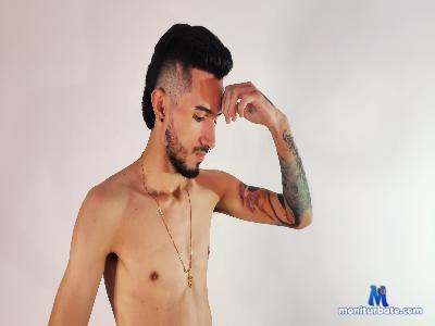 nicolas_kiel_ cam4 bisexual performer from Republic of Colombia striptease cum anal feet 