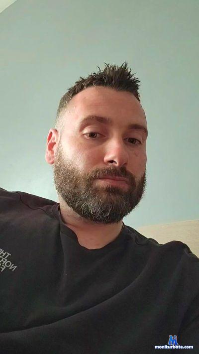 Vitaly22 cam4 straight performer from French Republic  