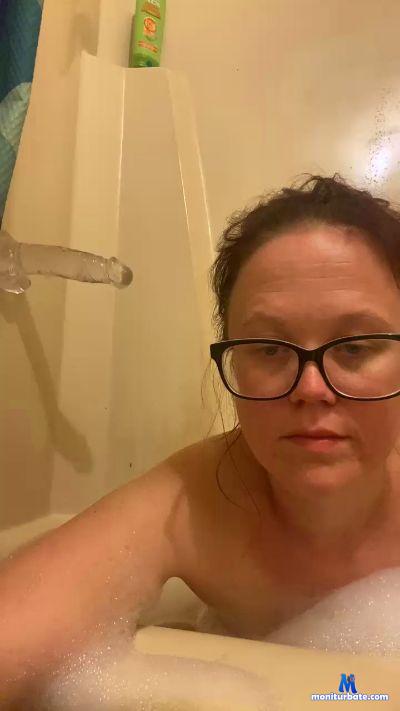 Hot_pawg cam4 bisexual performer from United States of America  
