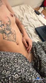 melzeroonzee cam4 livecam show performer room profile
