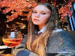 CatherynBlumer cam4 live cam performer profile