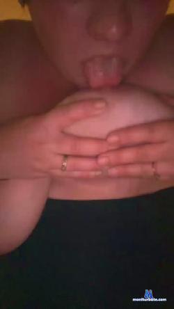 Ninie80 cam4 live cam performer profile