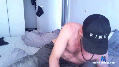 quesal_fun cam4 gay performer from Canada  