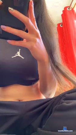 Maira6y5 cam4 live cam performer profile