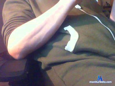 andysklave cam4 bisexual performer from Republic of Austria  