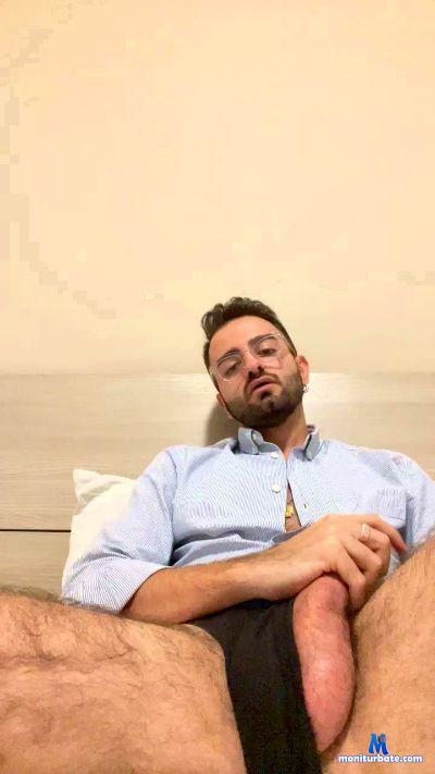 Oisex1 cam4 bisexual performer from Republic of Italy  