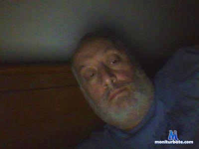 bat43 cam4 bicurious performer from Republic of Italy  