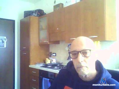 lonewolf63 cam4 bicurious performer from Republic of Italy  
