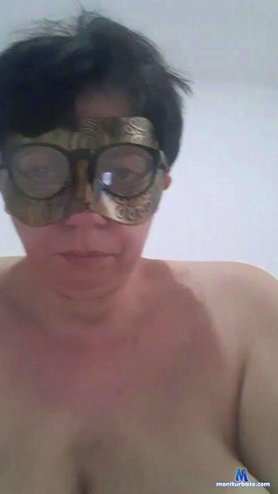 seducente2 cam4 bisexual performer from Republic of Italy  