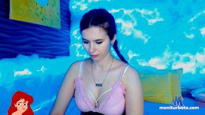 qeen_fiore cam4 straight performer from Republic of Colombia  