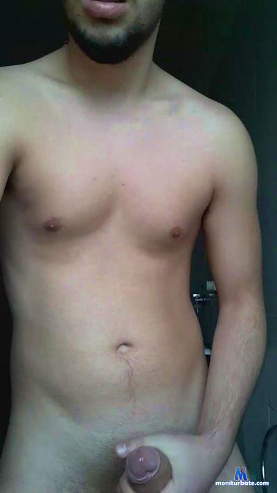 Figoattporco cam4 bicurious performer from Republic of Italy  