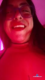 LilaLora cam4 livecam show performer room profile