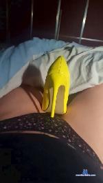 Aresina cam4 livecam show performer room profile