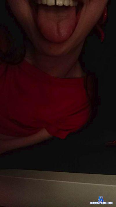 Bea_fun_07 cam4 bisexual performer from Republic of Italy anal masturbation feet kinky 
