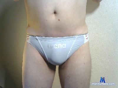 yoshiyoshi113 cam4 bicurious performer from Japan  