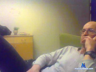 zecanela cam4 straight performer from Portuguese Republic  