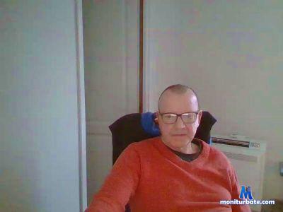 xyzl4isl4 cam4 bicurious performer from Republic of Italy pompino italiana livetouch blowjob 